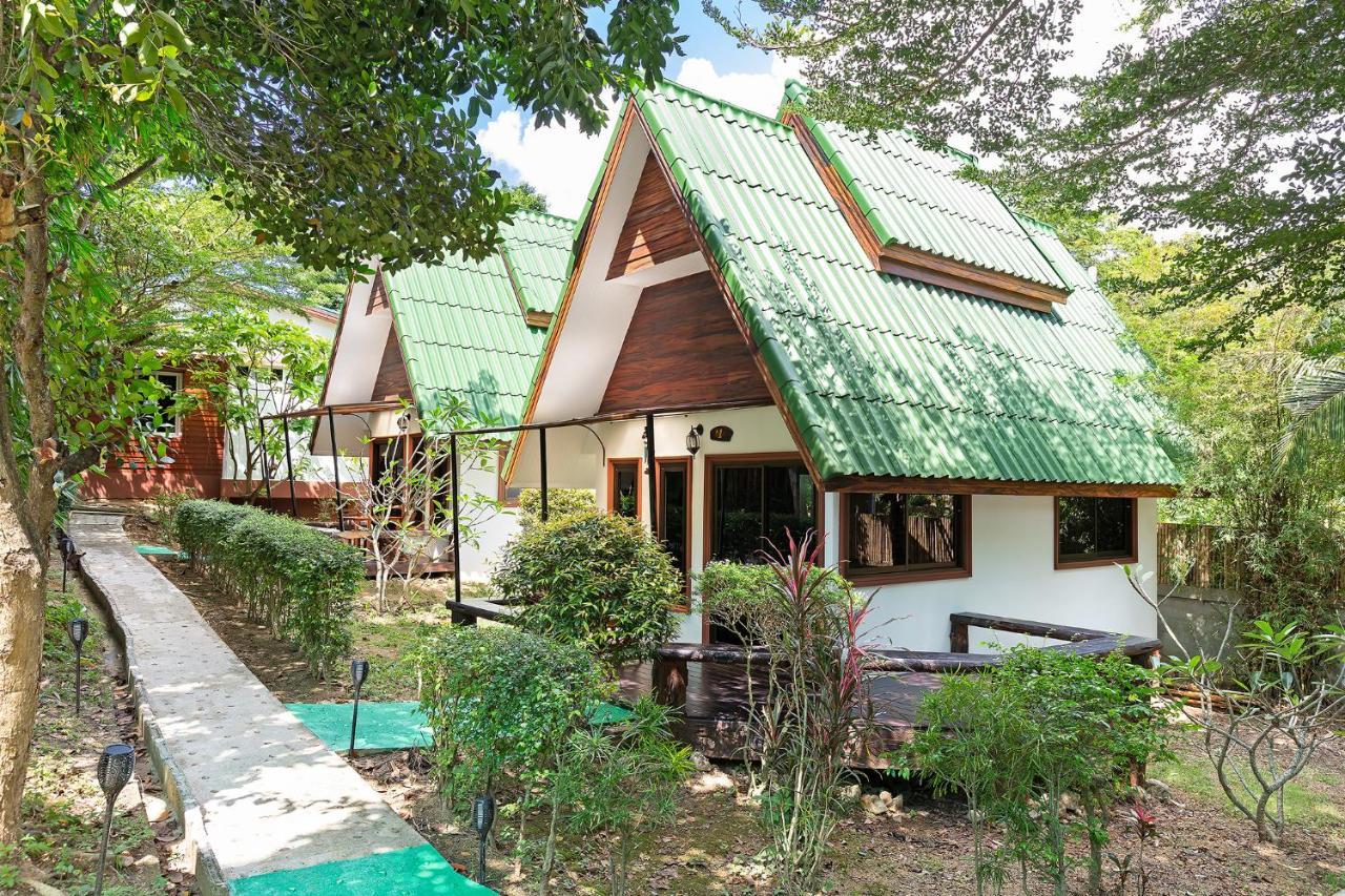 Harmony Naturist Resort Rawai Phuket 18Yr Minimum Age Only Nudist Nake D Fkk Exterior photo